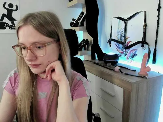 Live sex webcam photo for NancyErotic #291270831