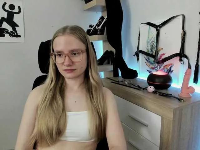 Live sex webcam photo for NancyErotic #291297939