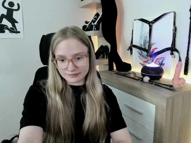 Live sex webcam photo for NancyErotic #291324690