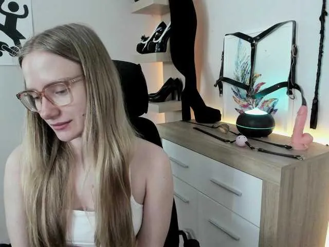 Live sex webcam photo for NancyErotic #291329994