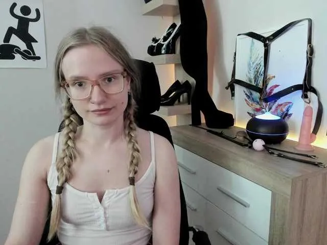 Live sex webcam photo for NancyErotic #291415882