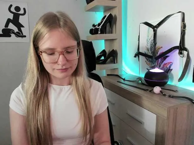 Live sex webcam photo for NancyErotic #291464242