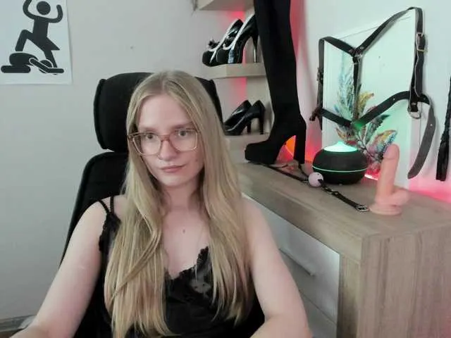 Live sex webcam photo for NancyErotic #291520620