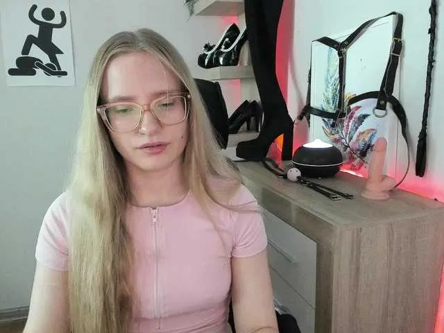 Live sex webcam photo for NancyErotic #291567587