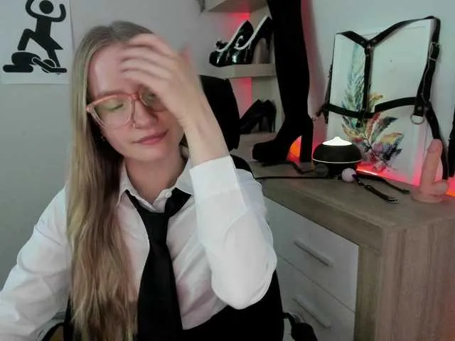 Live sex webcam photo for NancyErotic #291600044