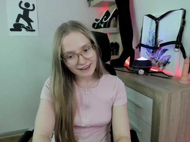 Live sex webcam photo for NancyErotic #291616740