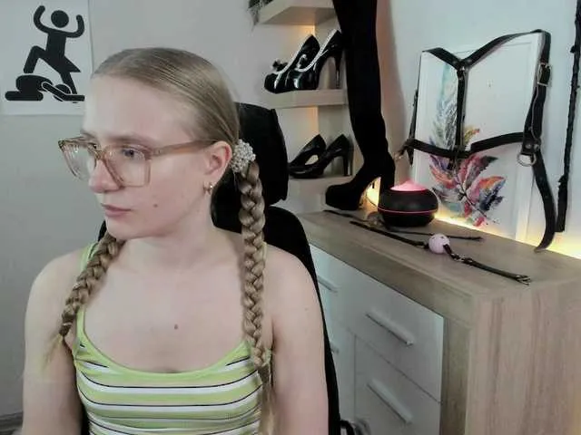 Live sex webcam photo for NancyErotic #291646990