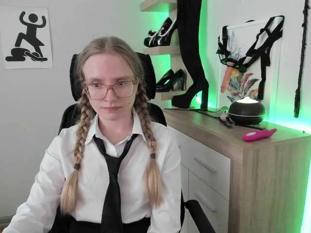 Live sex webcam photo for NancyErotic #291740759