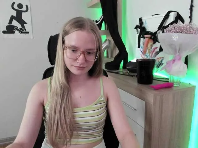 Live sex webcam photo for NancyErotic #291804552