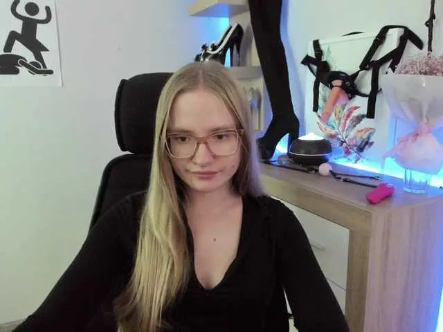 Live sex webcam photo for NancyErotic #291851892