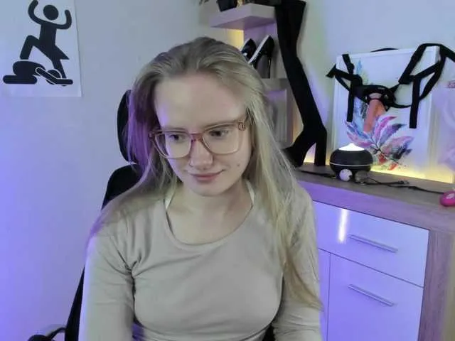 Live sex webcam photo for NancyErotic #291899793