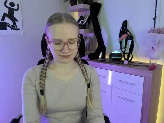 Live sex webcam photo for NancyErotic #291931326