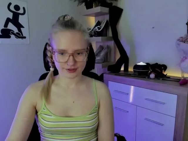 Live sex webcam photo for NancyErotic #292086506