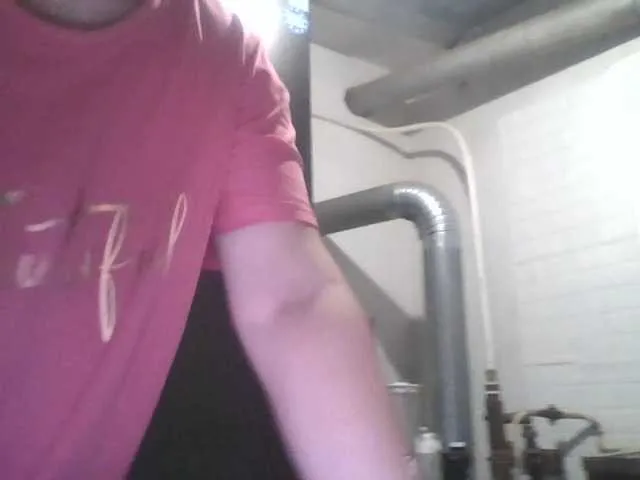 Live sex webcam photo for NansyyLiana #292202649