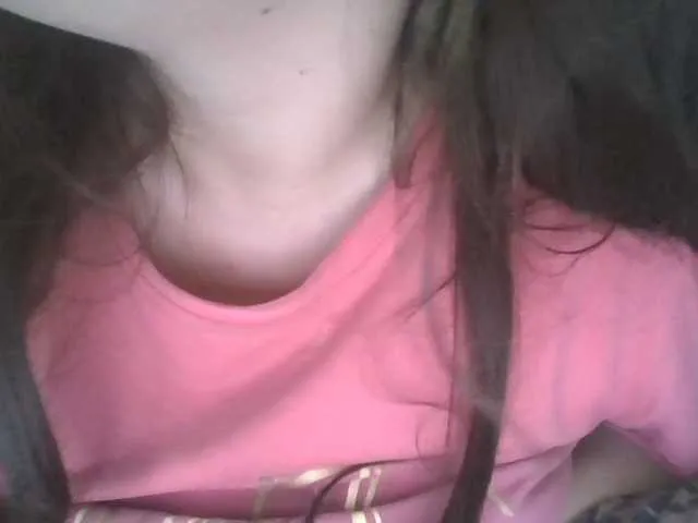 Live sex webcam photo for NansyyLiana #292215818