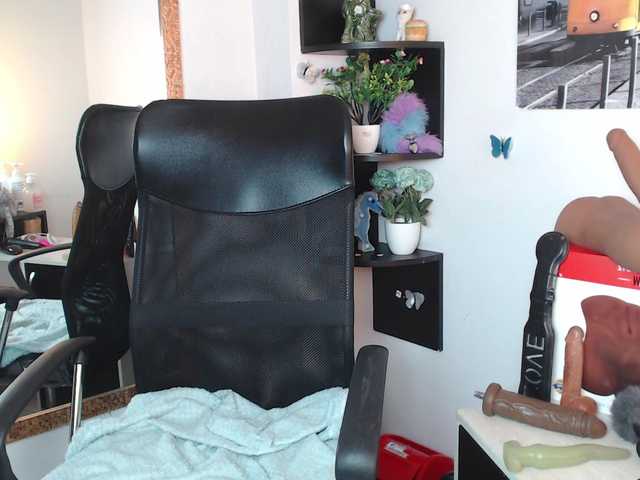 Live sex webcam photo for NanyPrety #290745077