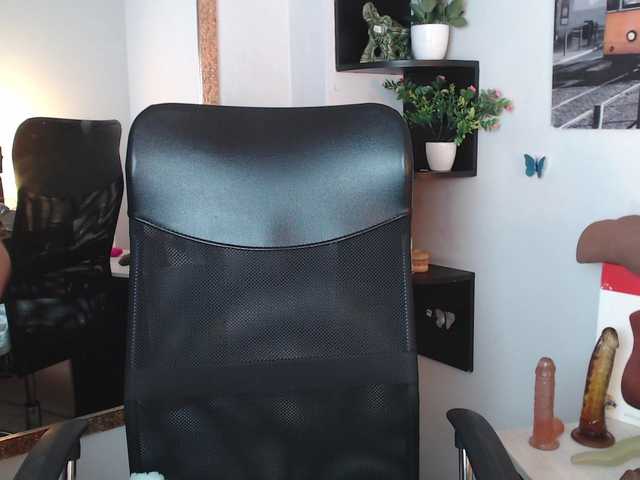 Live sex webcam photo for NanyPrety #290835780