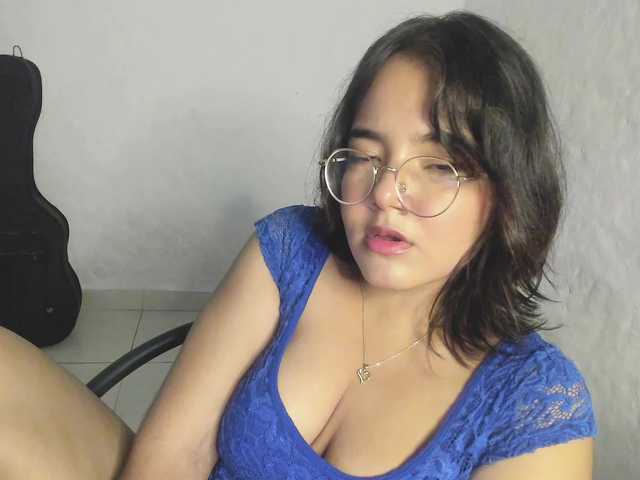 Live sex webcam photo for Naoko-uwu #277890894