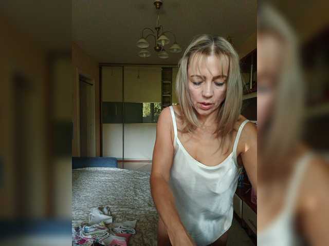 Live sex webcam photo for Naomi-Helen #274468141