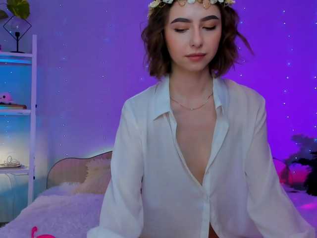 Live sex webcam photo for NaomiReynold #273787906