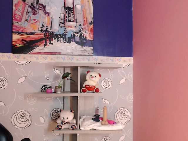 Live sex webcam photo for NaomiSmiths #290490916