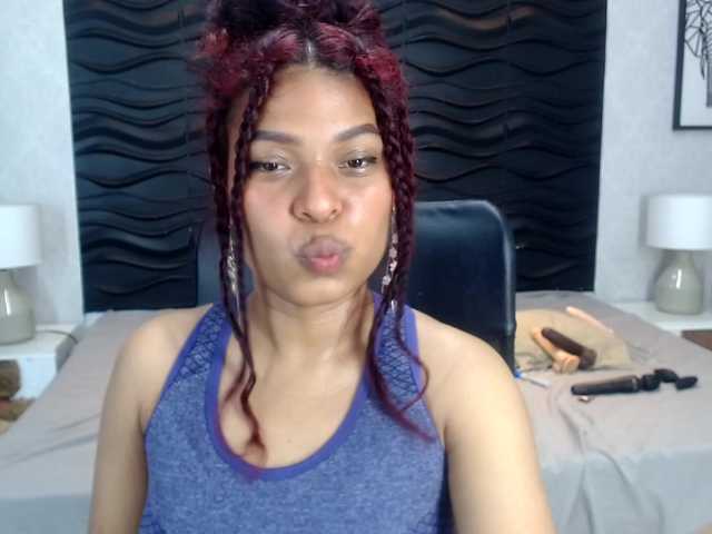 Live sex webcam photo for NaomiSmiths #291090062