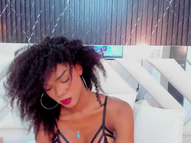 Live sex webcam photo for NaomiSteward #290534127