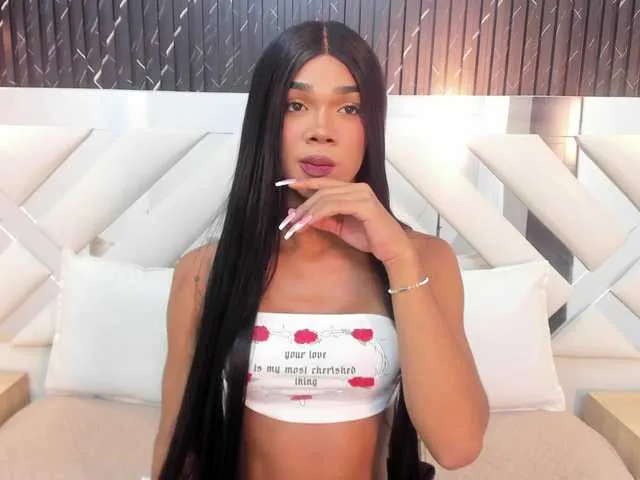 Live sex webcam photo for NaomiSteward #290641616