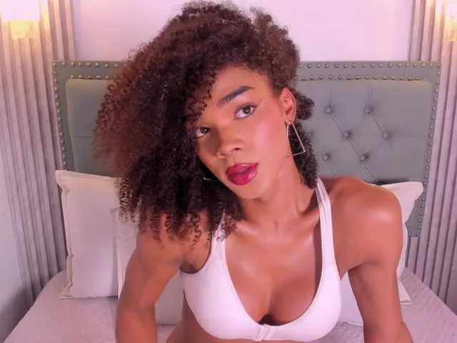 Live sex webcam photo for NaomiSteward #290981049