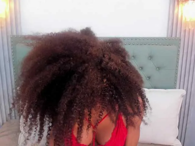 Live sex webcam photo for NaomiSteward #291024519