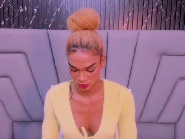 Live sex webcam photo for NaomiSteward #292075697