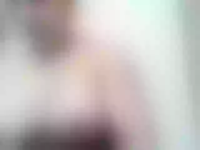 Live sex webcam photo for Naomii18 #291778688