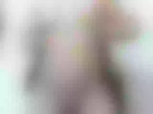Live sex webcam photo for Naomii18 #291880397
