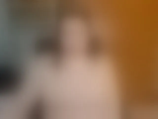 Live sex webcam photo for NaomiiWix #293470495