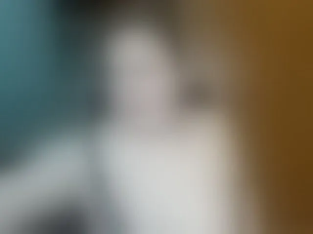 Live sex webcam photo for NaomiiWix #293569853