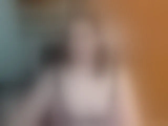 Live sex webcam photo for NaomiiWix #293727812