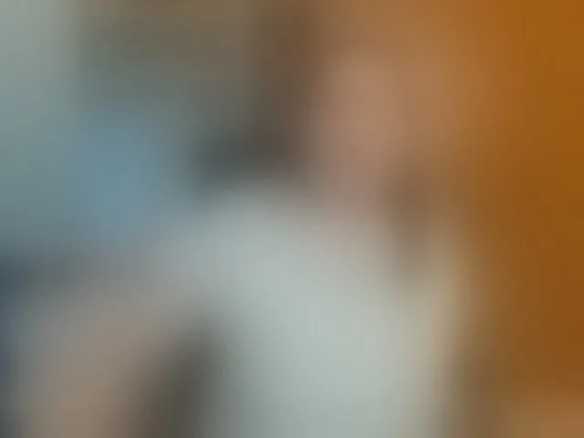 Live sex webcam photo for NaomiiWix #294106264