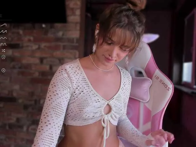 Live sex webcam photo for Naomimif #291739012