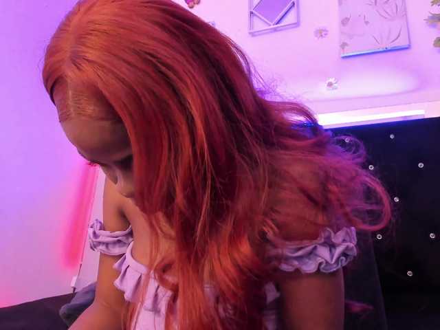 Live sex webcam photo for NaomySaenz #292065686