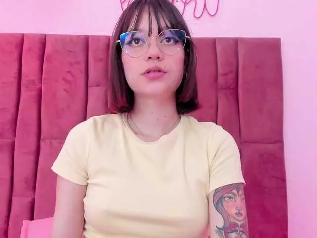 Live sex webcam photo for NaraMei #277195297