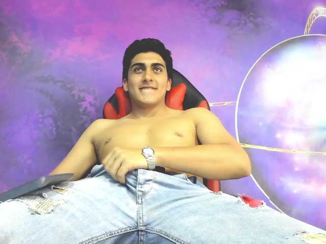 Live sex webcam photo for Nassor-Boy #273936375