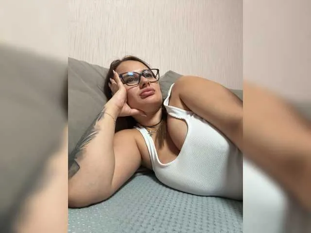 Live sex webcam photo for Nasta31 #293878434