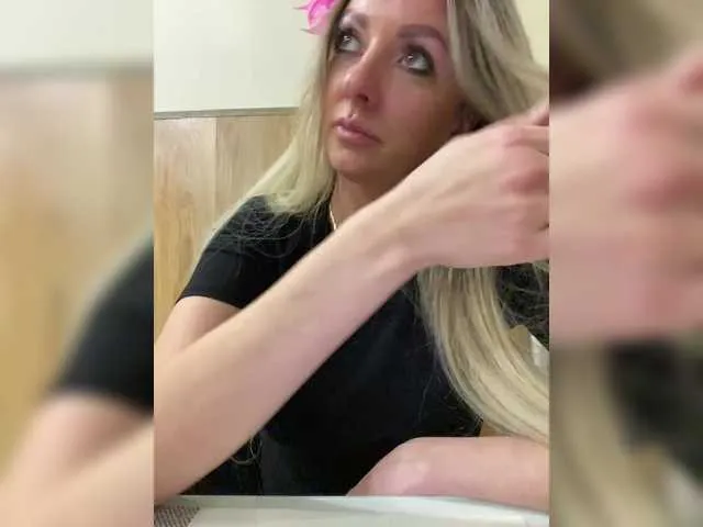 Live sex webcam photo for Nasty-tegress #292103988