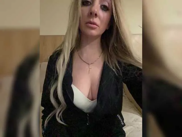 Live sex webcam photo for Nasty-tegress #292356867