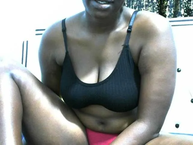 Live sex webcam photo for NastyEbony002 #293910369