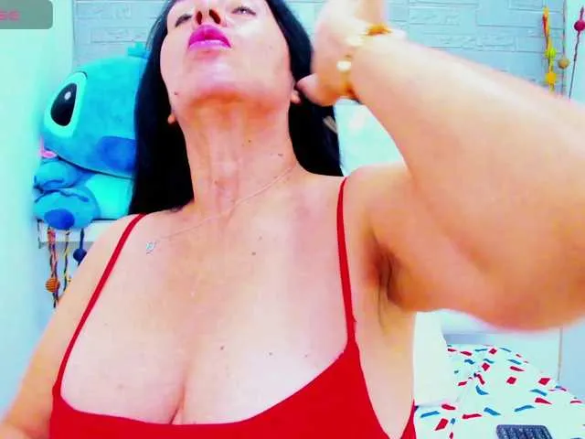 Live sex webcam photo for NastyMilfer #290680405