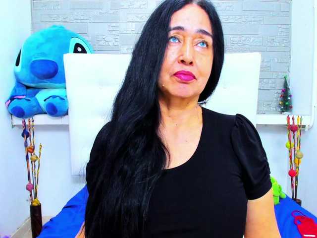 Live sex webcam photo for NastyMilfer #291922826