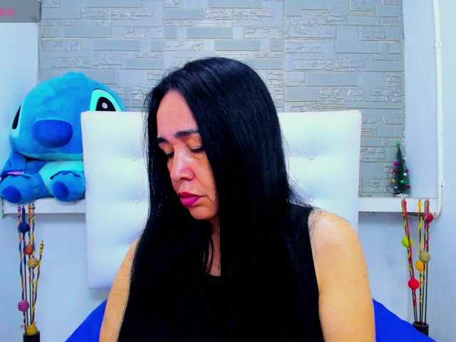 Live sex webcam photo for NastyMilfer #292264842