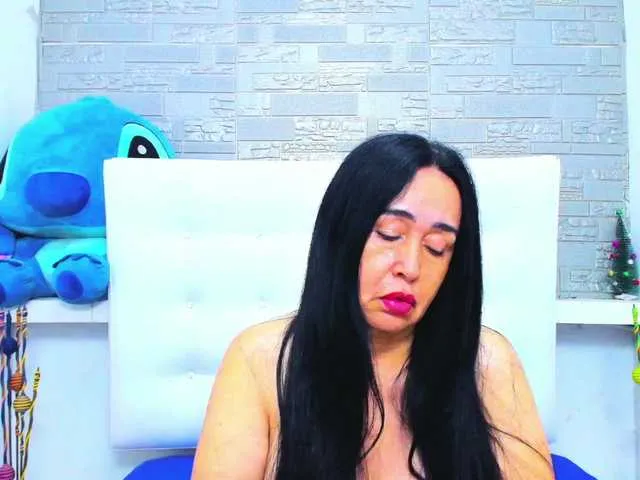 Live sex webcam photo for NastyMilfer #292398158