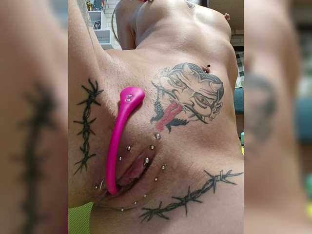 Live sex webcam photo for NastyaFox #290279484